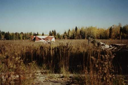 Hiawatha Drive-In Theatre - Field Snackbar 1998 Courtesy Eric Scott (newer photo)
